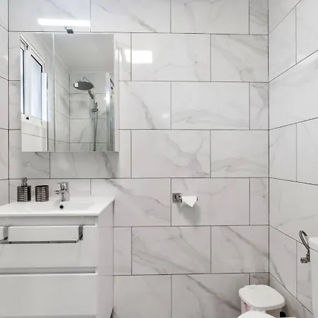 Atico Soleado Con Ubicacion Perfecta *