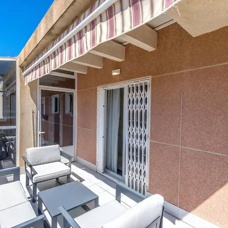 Atico Soleado Con Ubicacion Perfecta トレビエハ