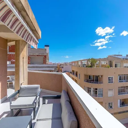 Atico Soleado Con Ubicacion Perfecta * トレビエハ